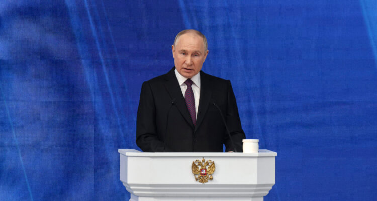 “Habrán consecuencias”: Putin amenaza a la OTAN con conflicto nuclear si envían tropas a Ucrania