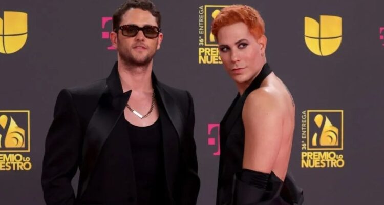 EL grupo mexicano RBD sufrió un desaire en el Premio Lo Nuestro 2024, ya que no los dejaron entrar y el premio que ganaron no fue anunciado en vivo.