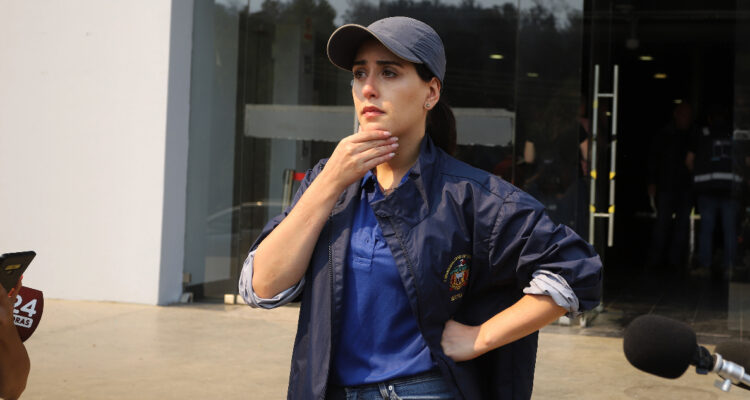 Ripamonti califica de “impúdica” posible querella en su contra y apunta a “suciedad” en la política