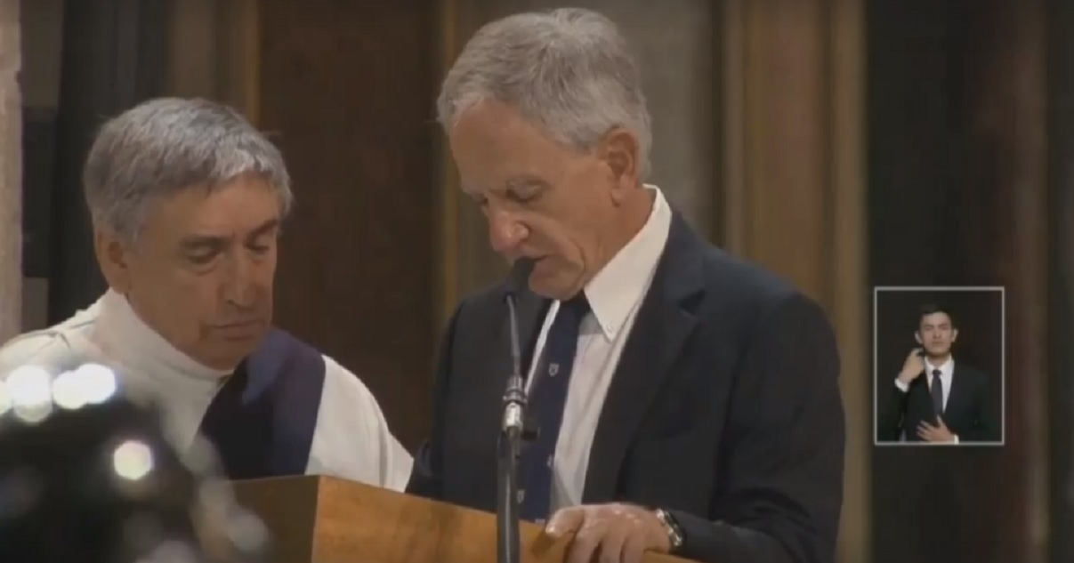 Lectura del salmo en la misa fúnebre de Sebastián Piñera