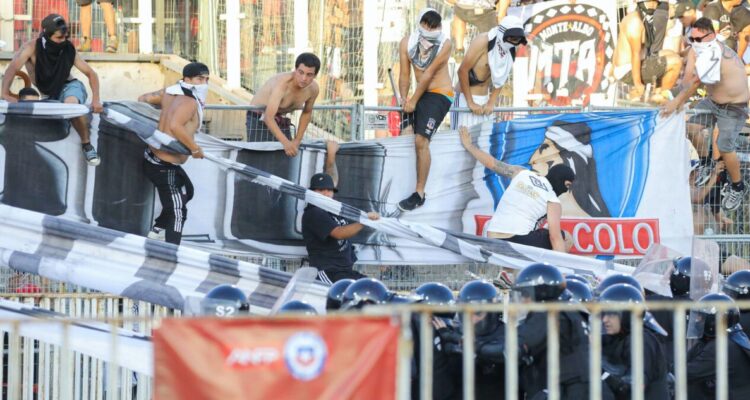 Supercopa: cinco líderes de la Garra Blanca quedan con prohibición de ingreso a estadios