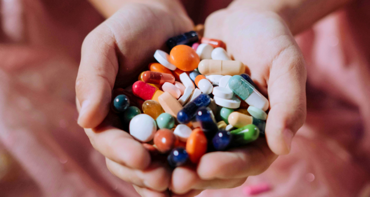 No creas todo lo que ves: 3 mitos sobre los suplementos alimenticios que circulan en redes sociales