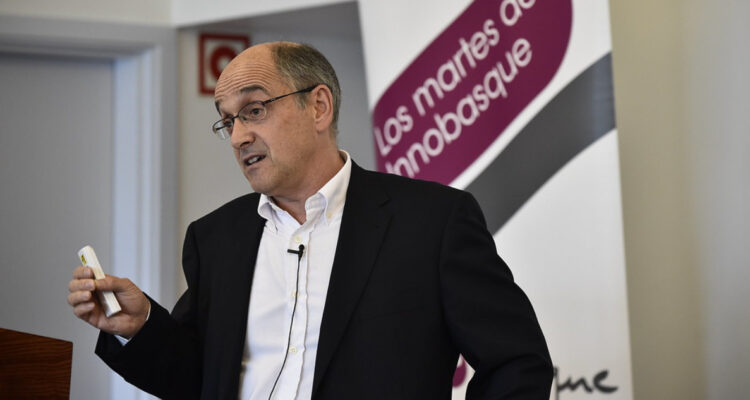 Team Chile remo nuevo entrenador