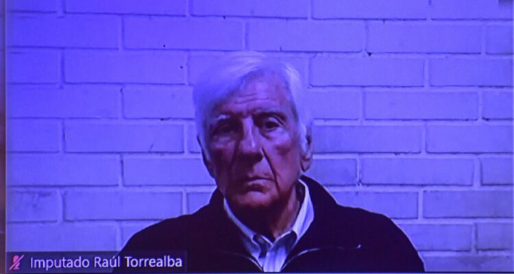 Tras ocho meses en la cárcel: Torrealba (ex RN) sale de la prisión preventiva tras pagar $100 millones
