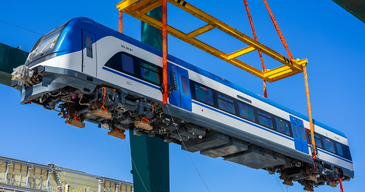 Llegan a Chile nuevos trenes que se sumarán al servicio Santiago-Rancagua: conócelos aquí