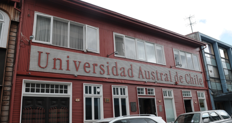 Frontis de la UACh por plan de recuperación