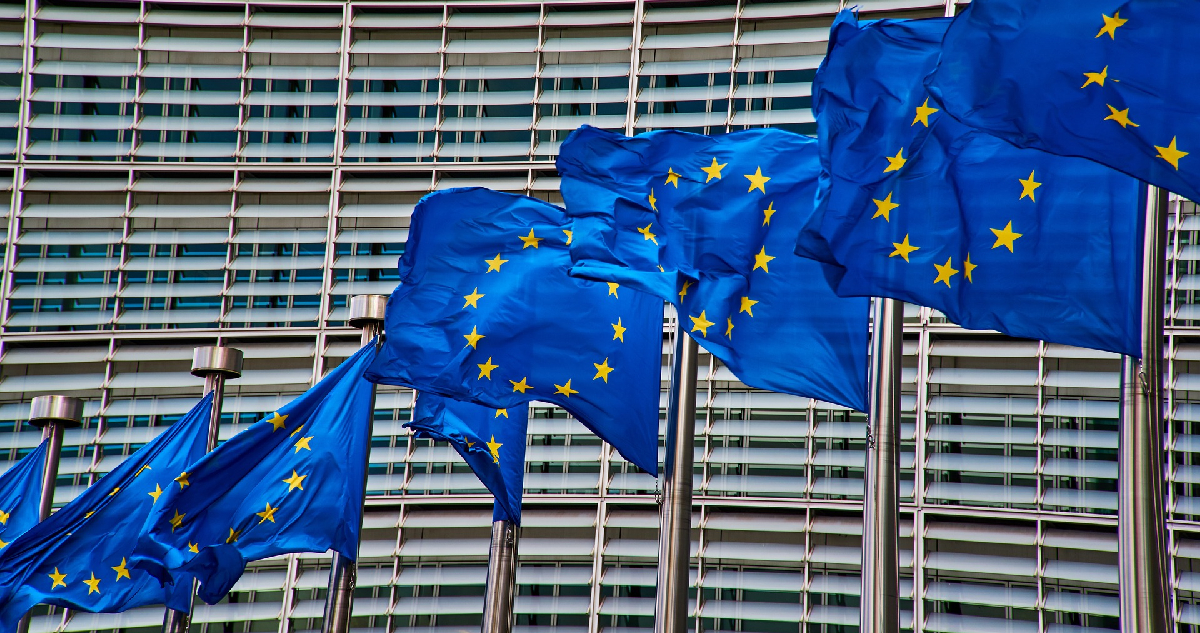 banderas de la Unión Europea en Bruselas