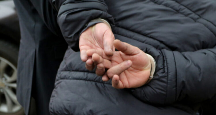 Sujeto pasará 18 años en la cárcel por abusar y violar a la hija de su conviviente en Puente Alto