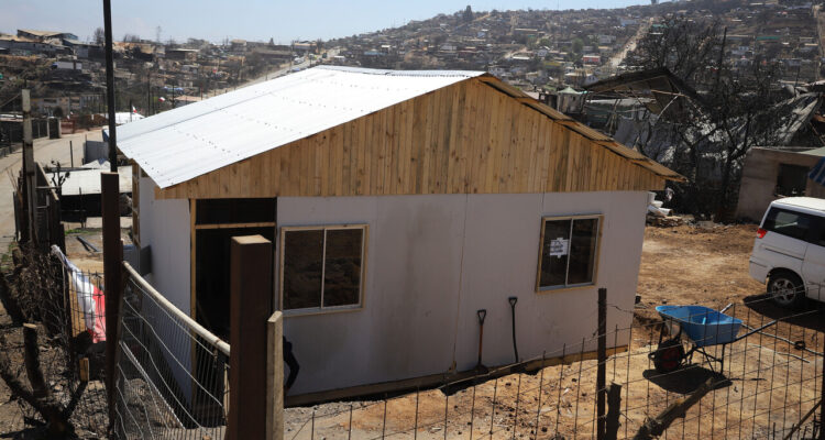 Damnificados acusan ardua demora en reconstrucción: sólo 432 casas de emergencia han sido instaladas