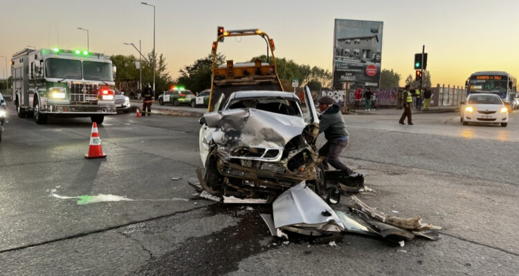 accidente-de-transito-en-talcahuano-deja-a-conductor-grave-y-provoca-gran-congestion-vehicular