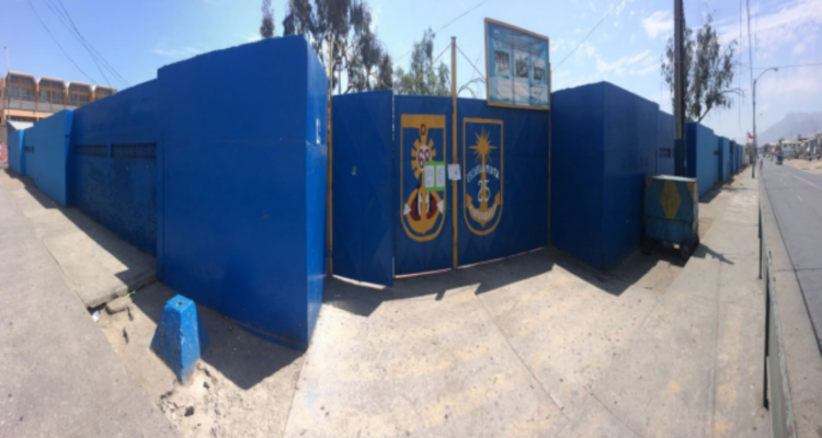 Hombre adulto se hace pasar por alumno de octavo básico en escuela de Antofagasta: portaba un cuchillo