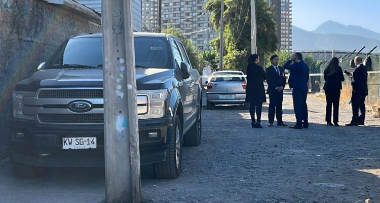 Cerca del Estadio Monumental encuentran la camioneta robada a Jorge Valdivia