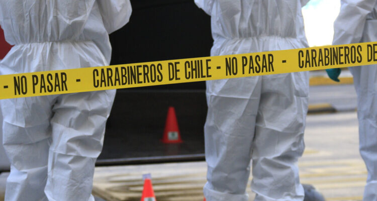 Jóvenes terminaron apuñalados tras accidente de tránsito en Punta Arenas