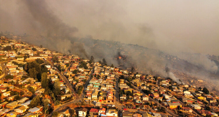 BB.NN oficia al CDE a evaluar acciones legales para eventuales responsables de incendios en Valparaíso