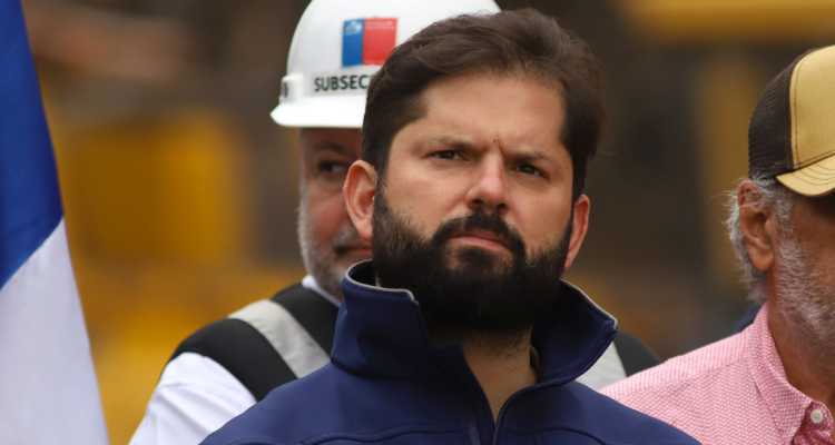 Boric critica ataques al PC