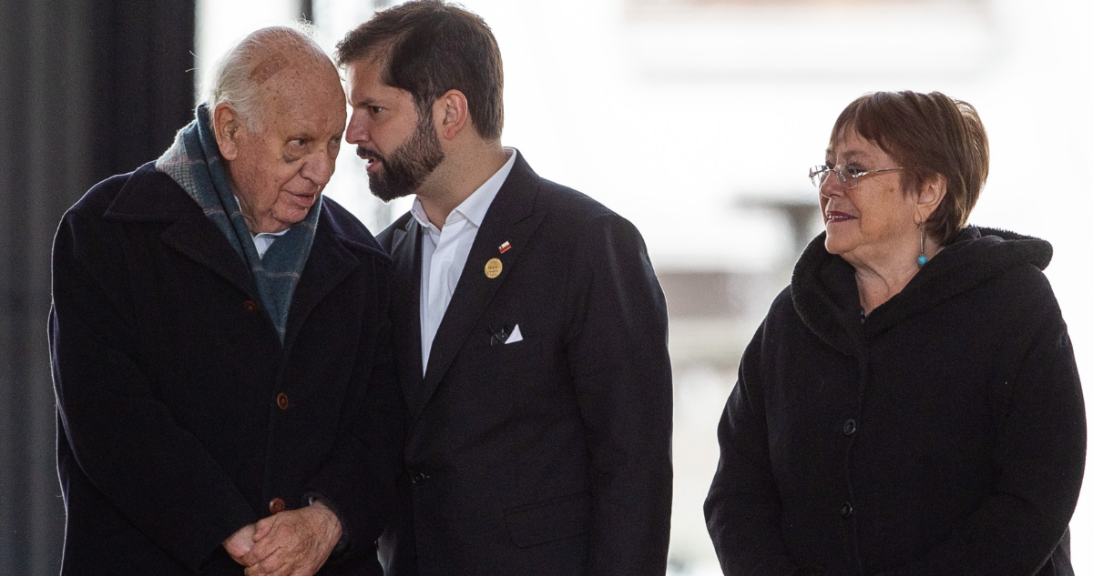 Proponen que expresidentes de Chile dejen de recibir millonaria dieta de por vida