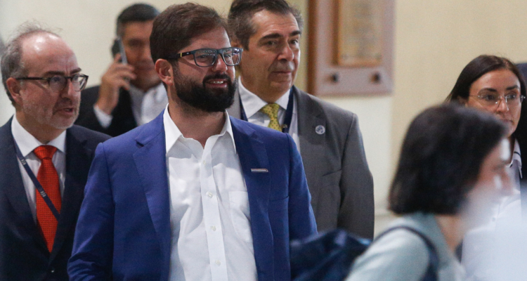 Boric pide aprobar reforma previsional el primer semestre y “aumentar pensiones ahora, no en 10 años”