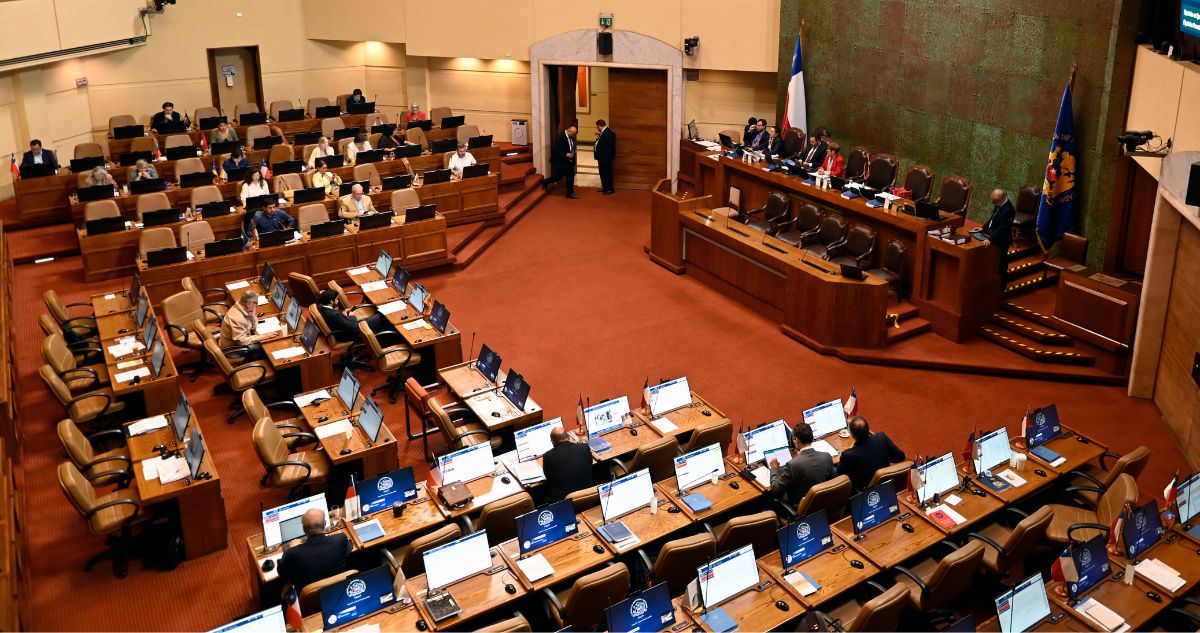 “El PDG tiene la última palabra”: la intrincada pelea por presidir la Cámara que complica al PC