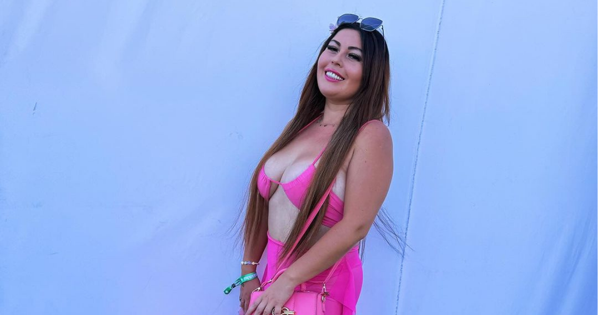 Camila Arismendi en foto de evento en referencia a su nuevo perfil en arsmate