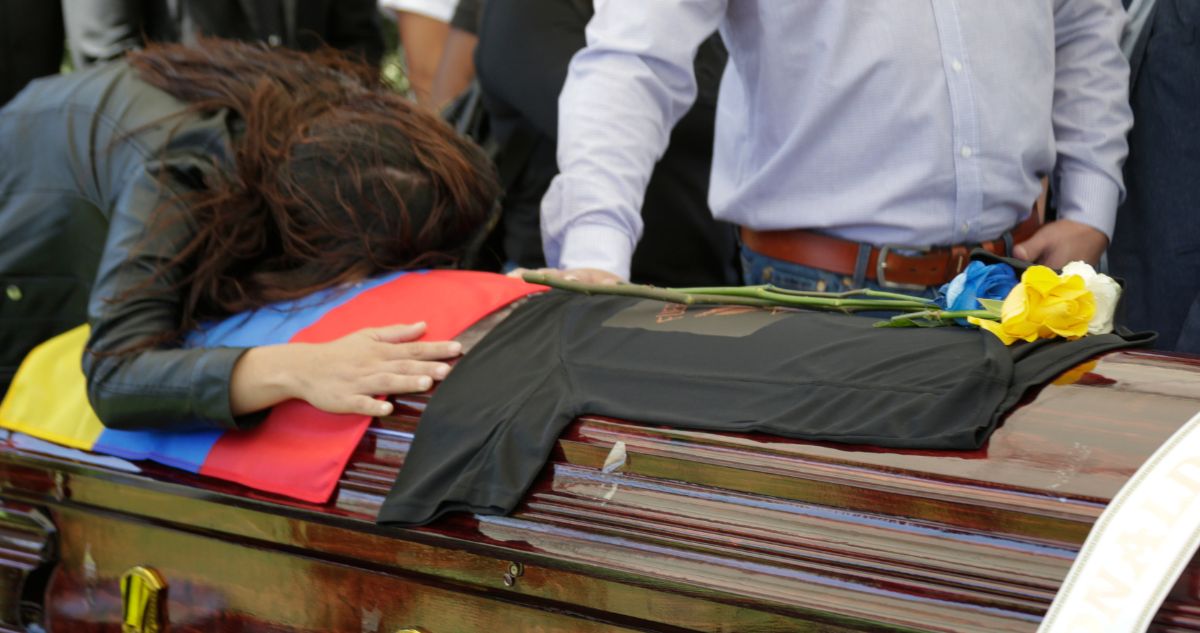 Familia de Ronald Ojeda ingresa antecedentes del caso en la Corte Penal Internacional
