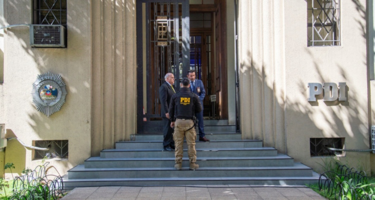 CDE presentará querella criminal contra el director general de la PDI