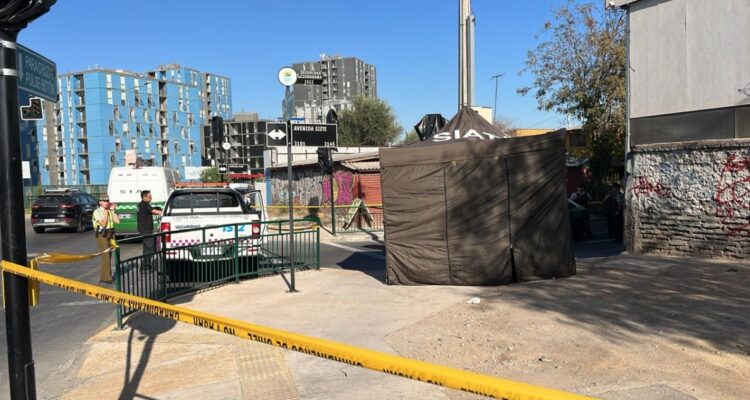 Presunto delincuente muere tras ser arrastrado por bus RED donde habría asaltado a pasajeros