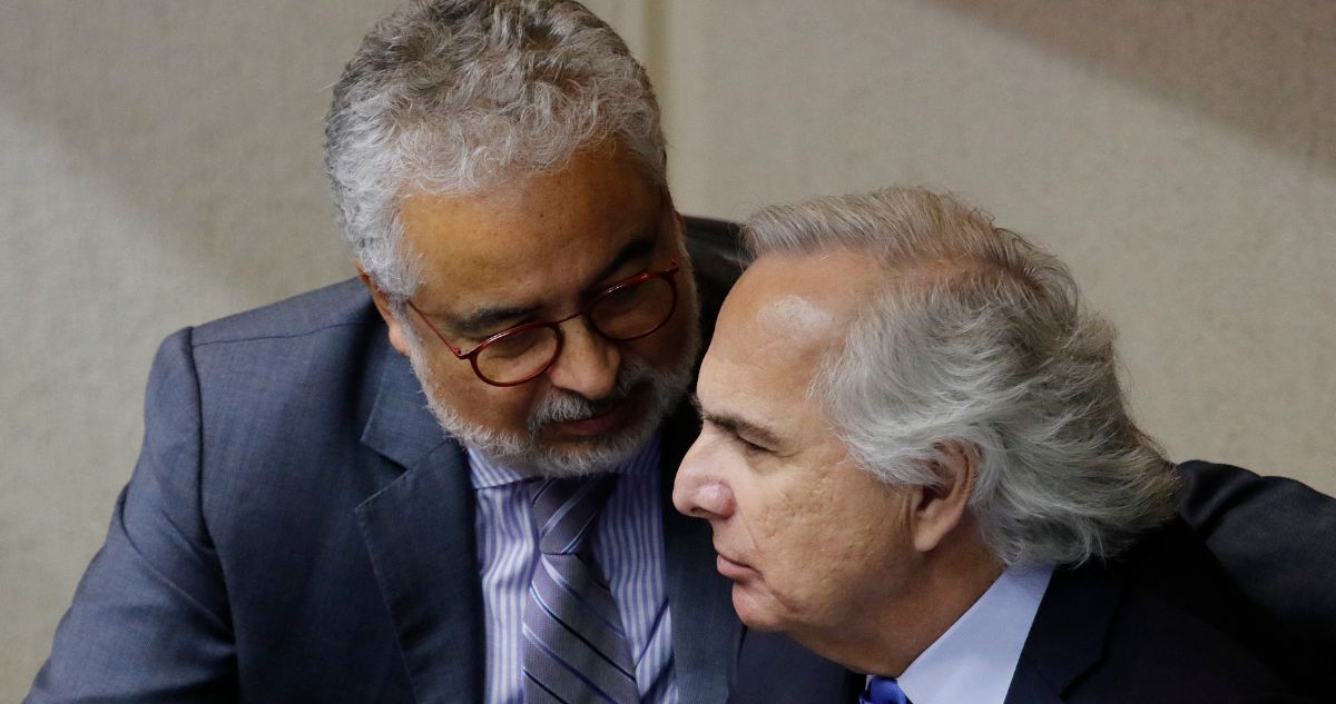 Revelan que Chadwick fue uno de los destinatarios de la información entregada por exdirector de la PDI