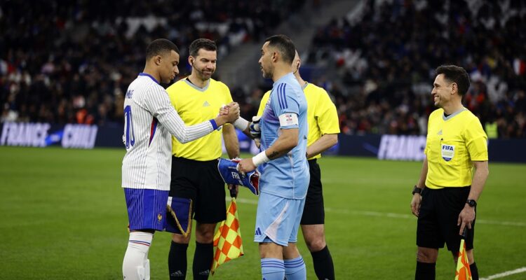 Claudio Bravo sacó conclusiones positivas luego de la fecha FIFA.