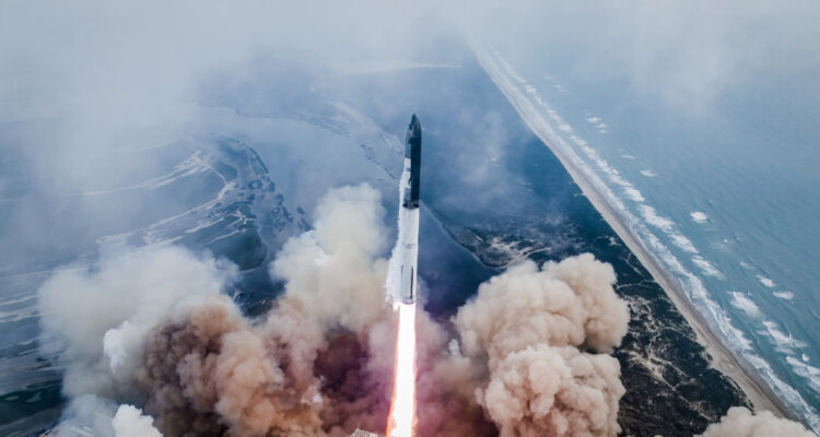 SpaceX logró que el cohete Starship volara por la órbita de la Tierra, pero se perdió en el reingreso