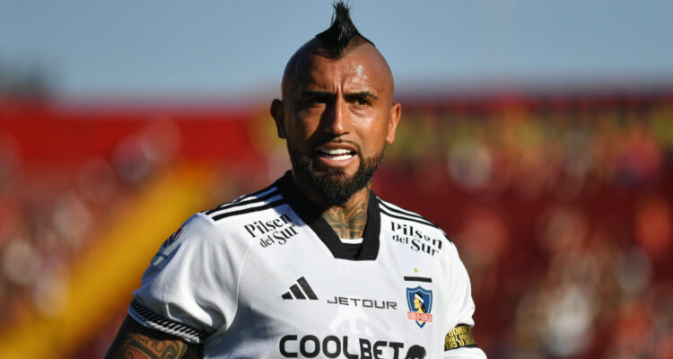 Colo Colo Arturo Vidal