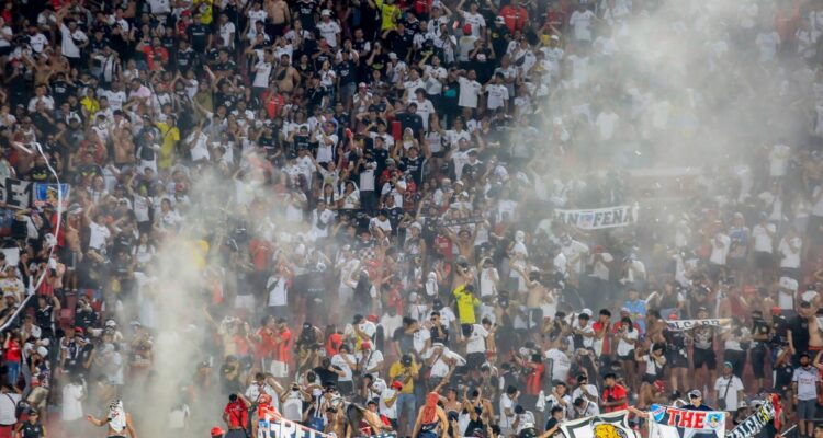 Colo Colo hinchas Mendoza