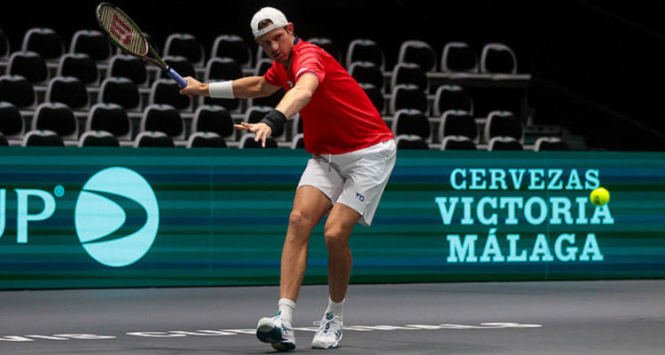 Nicolás Jarry no baja los brazos tras el duro grupo de Chile en la Copa Davis.-