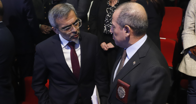 Luis Cordero y filtraciones de Sergio Muñoz: “Los delitos son graves” independiente del destinatario