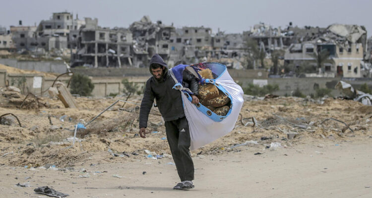 fotografía de un desplazado palestino de Khan Yunis, desplazado luego de una orden del ejército israelí