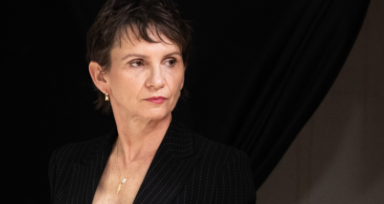 “Criterio Tohá” abre flanco de críticas al Gobierno y genera reacciones opuestas en actores políticos