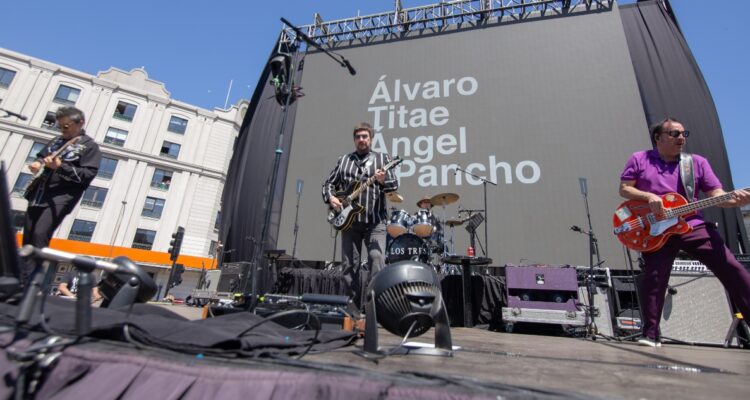 Cuecas, blues, y rock and roll: : Los Tres definen a las bandas que abrirán sus shows en Chile