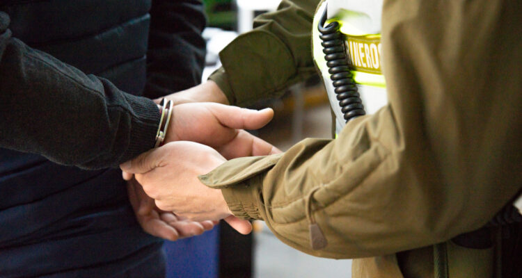 Detienen a avezado delincuente “El Pokemón” acusado de secuestro de colectivero en Valparaíso
