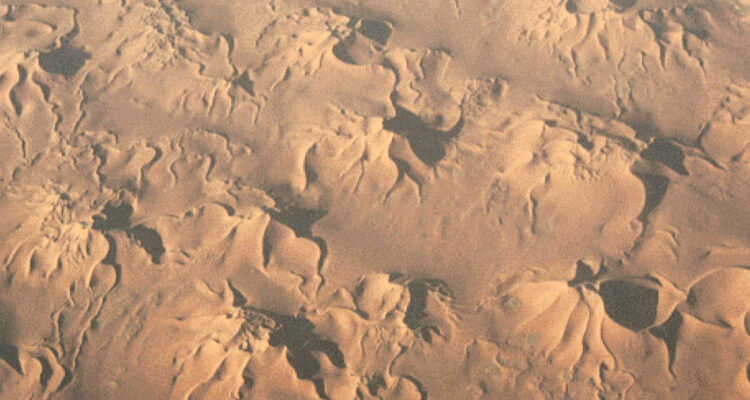 Resuelven el misterio de las “dunas estelares”, las montañas de arena más grandes de todo el planeta