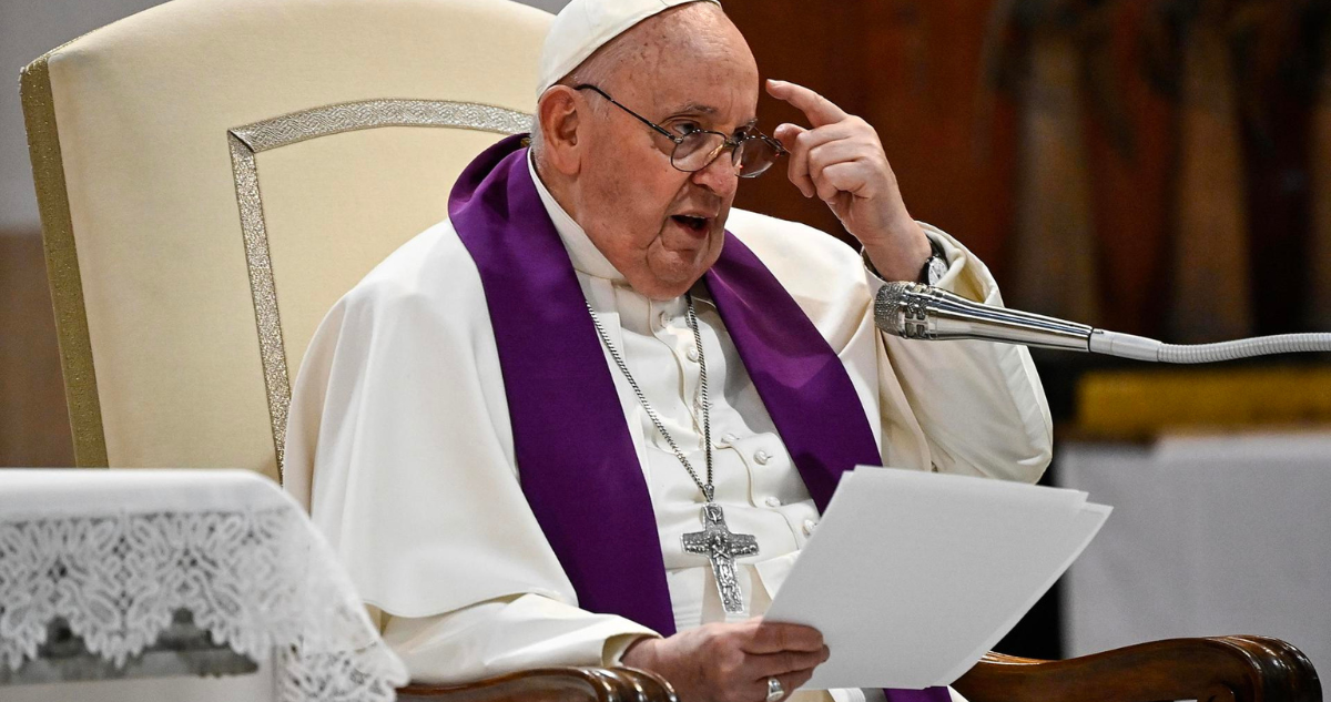 El Papa pide a Zelenski tener valentía para alzar la bandera blanca ante Rusia