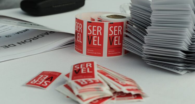 Elecciones municipales: oficialismo no descarta primarias y en la oposición llaman a la unidad