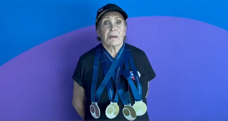 Eliana Busch Mundial Natación Doha