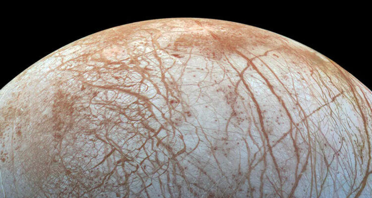 La NASA calcula que la luna Europa, de Júpiter, genera oxígeno para que respiren 1 millón de humanos
