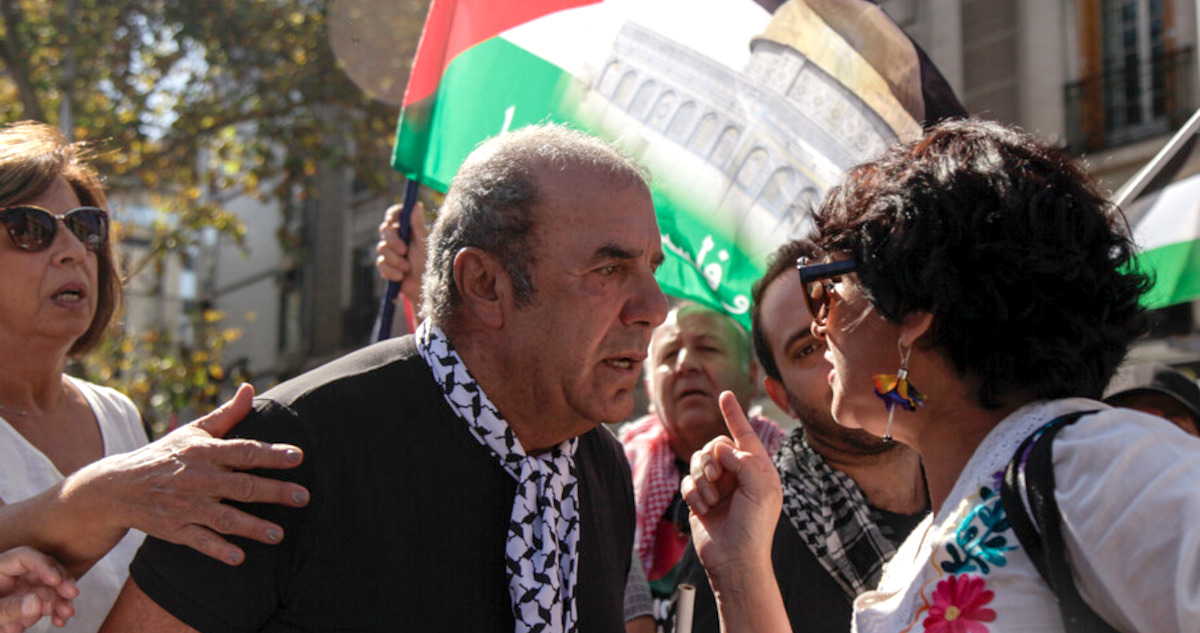 Echan a Checho Irane de marcha pro Palestina
