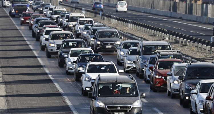 “Peaje a Luca” y 3×1: las medidas que tendrán las carreteras para salir de Santiago por Semana Santa
