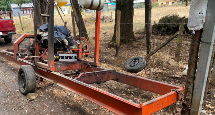 ¿Ladrones arrepentidos?: sujetos robaron aserradero portátil en Lago Ranco, pero luego lo devolvieron