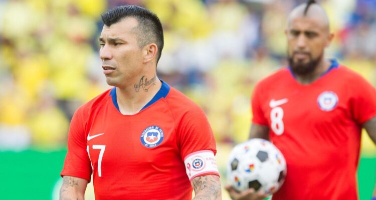 Guarello confirmó motivo de ausencia de Medel y Vidal en La Roja