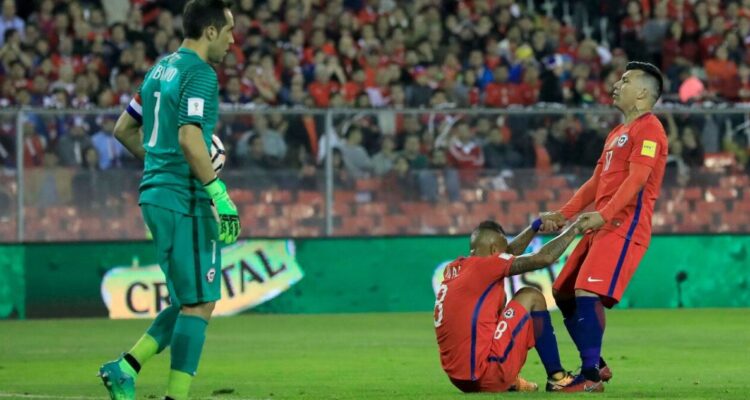 Guarello celebró decisión de Gareca de dejar fuera a Medel y Vidal en esta convocatoria