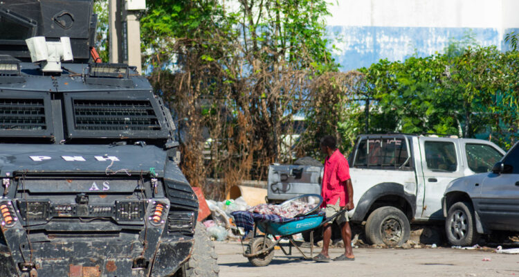 Gobierno de Haití declara estado de urgencia y toque de queda tras tras masiva fuga de cárcel