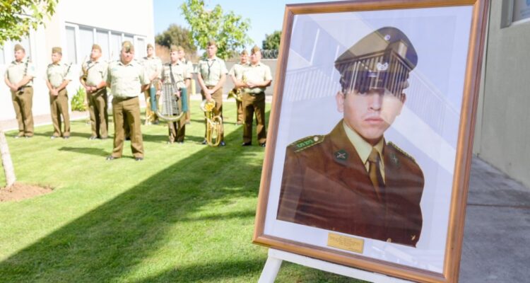 Homenaje a carabinero Alex Salazar a un año de su crimen