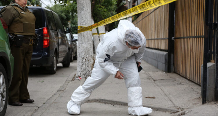 Investigan homicidio frustrado en Puente Alto por disputa entre barristas: dispararon contra domicilio